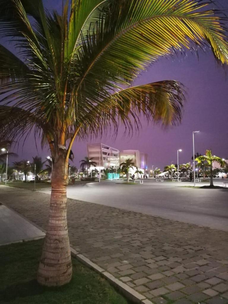 Hotel Las Palmas Esmeraldas Extérieur photo